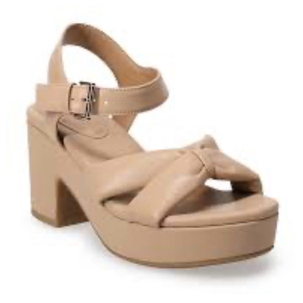 New So Elegant Tan Women's Sandals